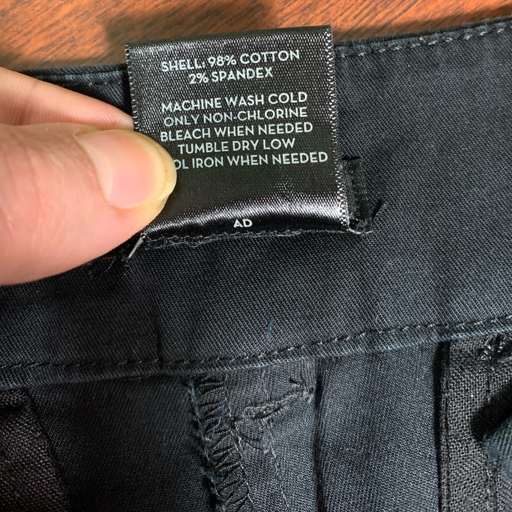 Ann Taylor | Signature Black Cotton Spandex Blend Shorts - 4 - Picture 4 of 4